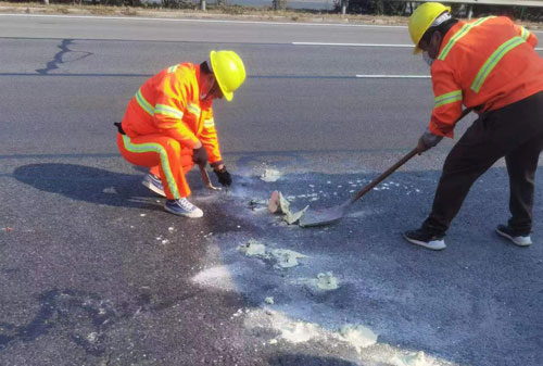 罗田公路下沉注浆加固